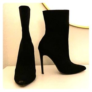 Heeled booties